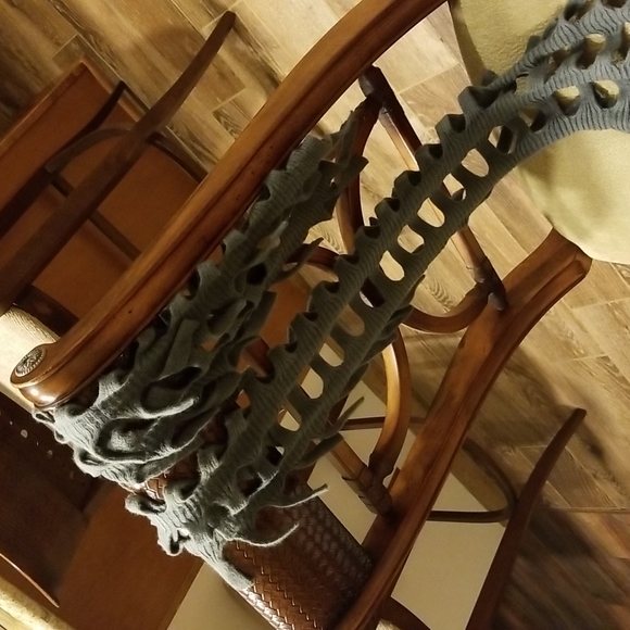 Grey Knit Scarf - Picture 9 of 11